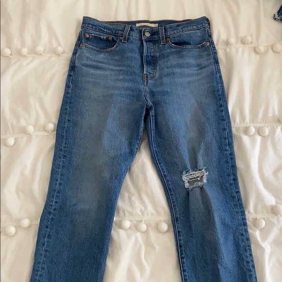 Levi’s Wedgie Straight - Picture 2 of 5